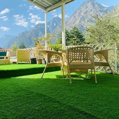 Royal Castle Hotel Kasol Exterior photo