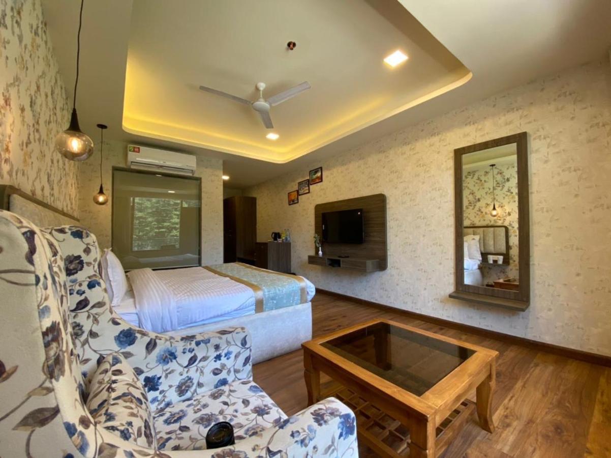 Royal Castle Hotel Kasol Exterior photo